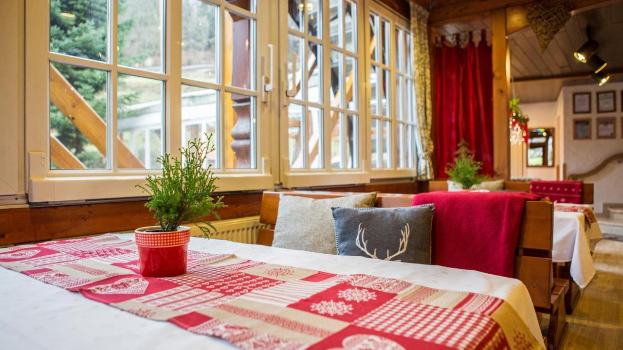 Landhotel Untere Kapfenhardter Muehle Unterreichenbach Екстериор снимка