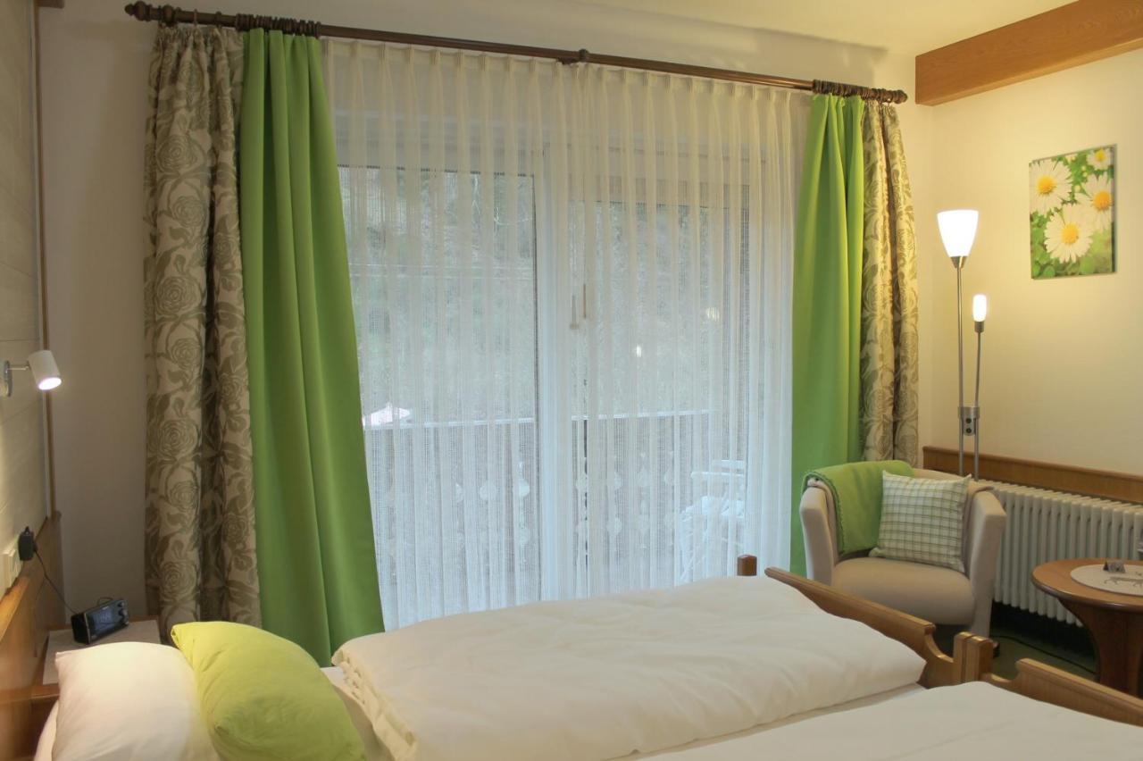 Landhotel Untere Kapfenhardter Muehle Unterreichenbach Екстериор снимка