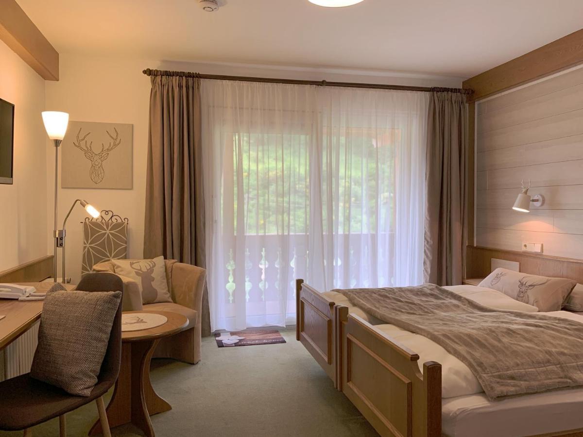 Landhotel Untere Kapfenhardter Muehle Unterreichenbach Екстериор снимка
