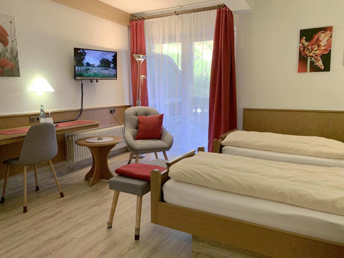 Landhotel Untere Kapfenhardter Muehle Unterreichenbach Екстериор снимка