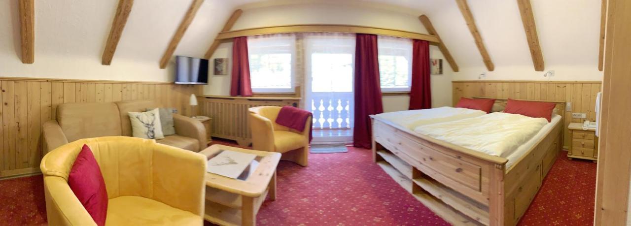 Landhotel Untere Kapfenhardter Muehle Unterreichenbach Екстериор снимка