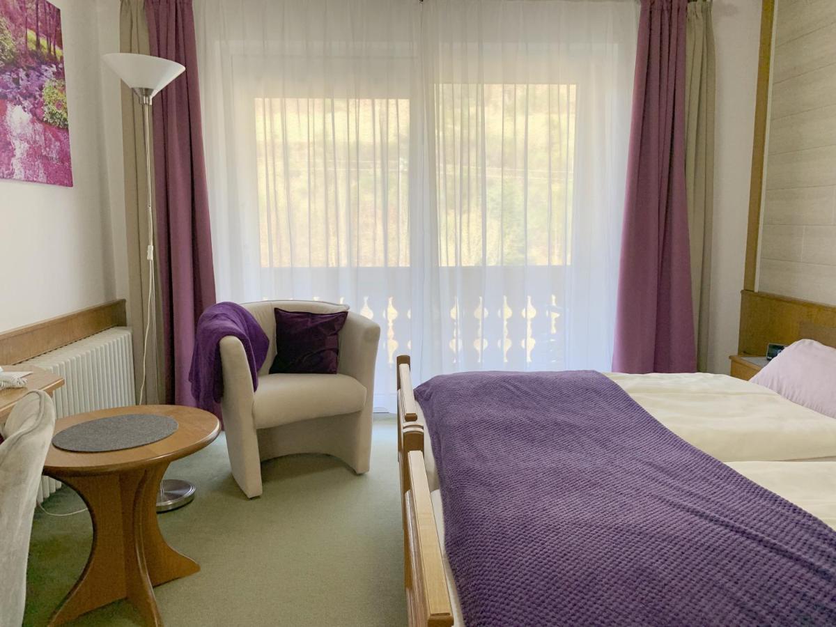 Landhotel Untere Kapfenhardter Muehle Unterreichenbach Екстериор снимка