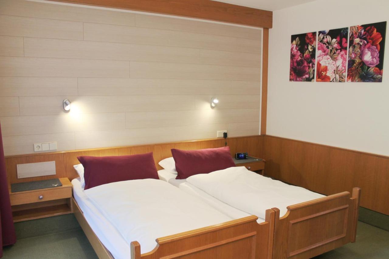 Landhotel Untere Kapfenhardter Muehle Unterreichenbach Екстериор снимка