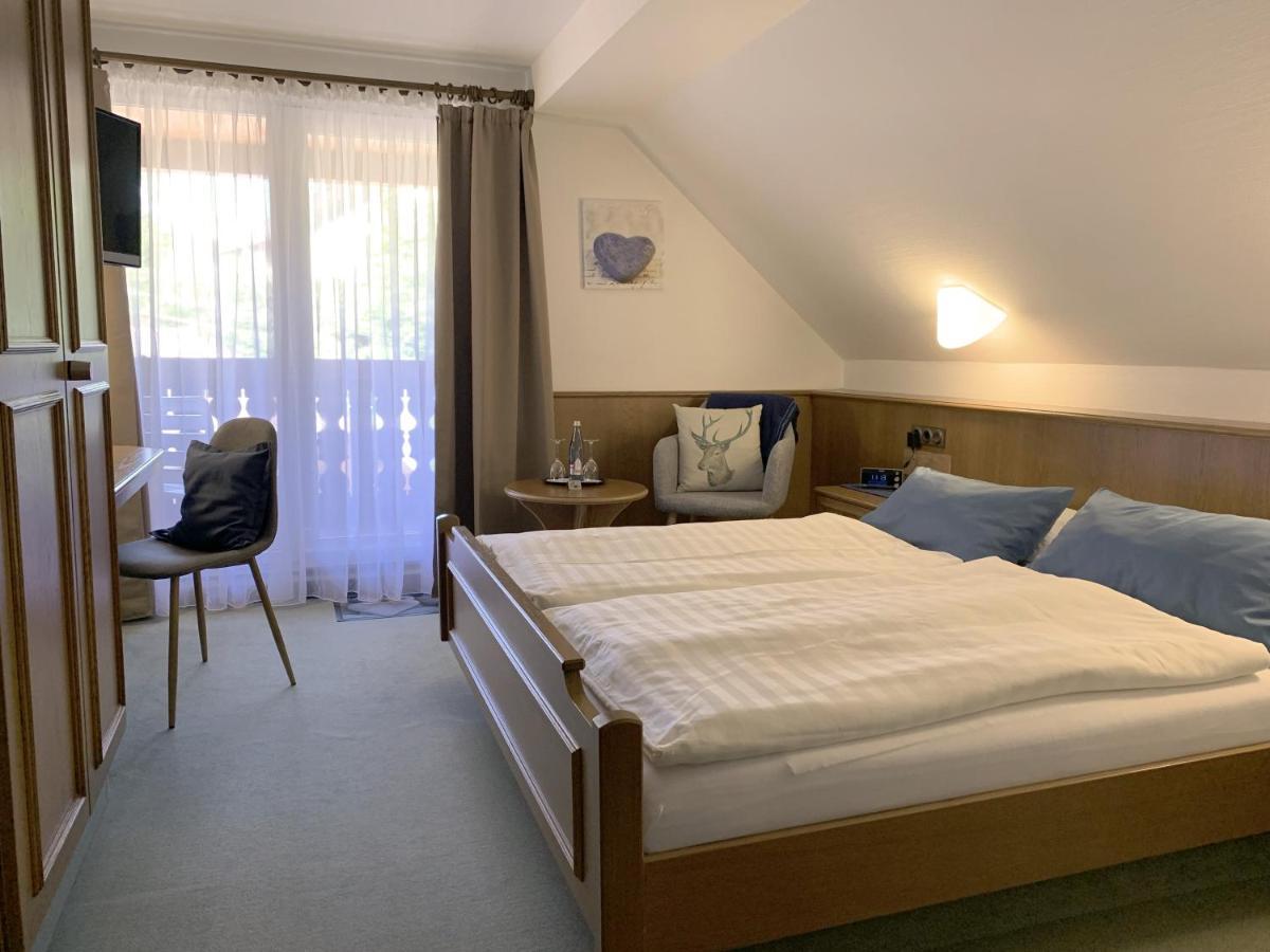 Landhotel Untere Kapfenhardter Muehle Unterreichenbach Екстериор снимка