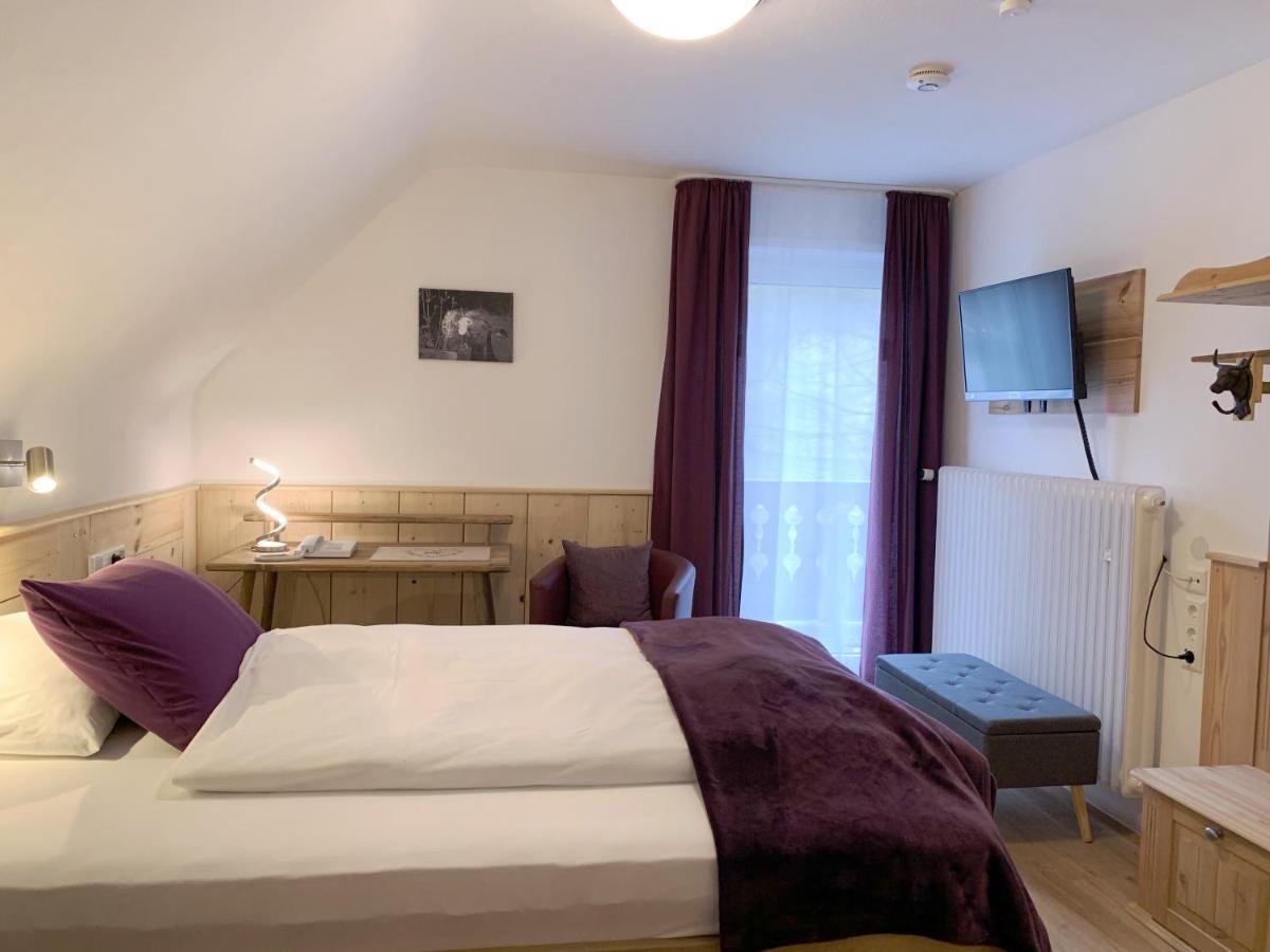 Landhotel Untere Kapfenhardter Muehle Unterreichenbach Екстериор снимка