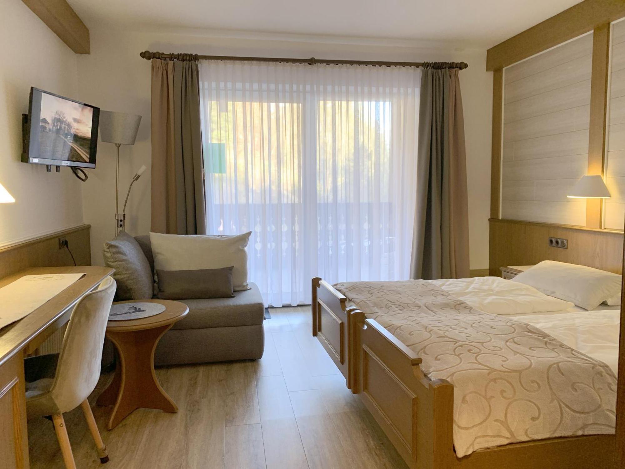 Landhotel Untere Kapfenhardter Muehle Unterreichenbach Екстериор снимка