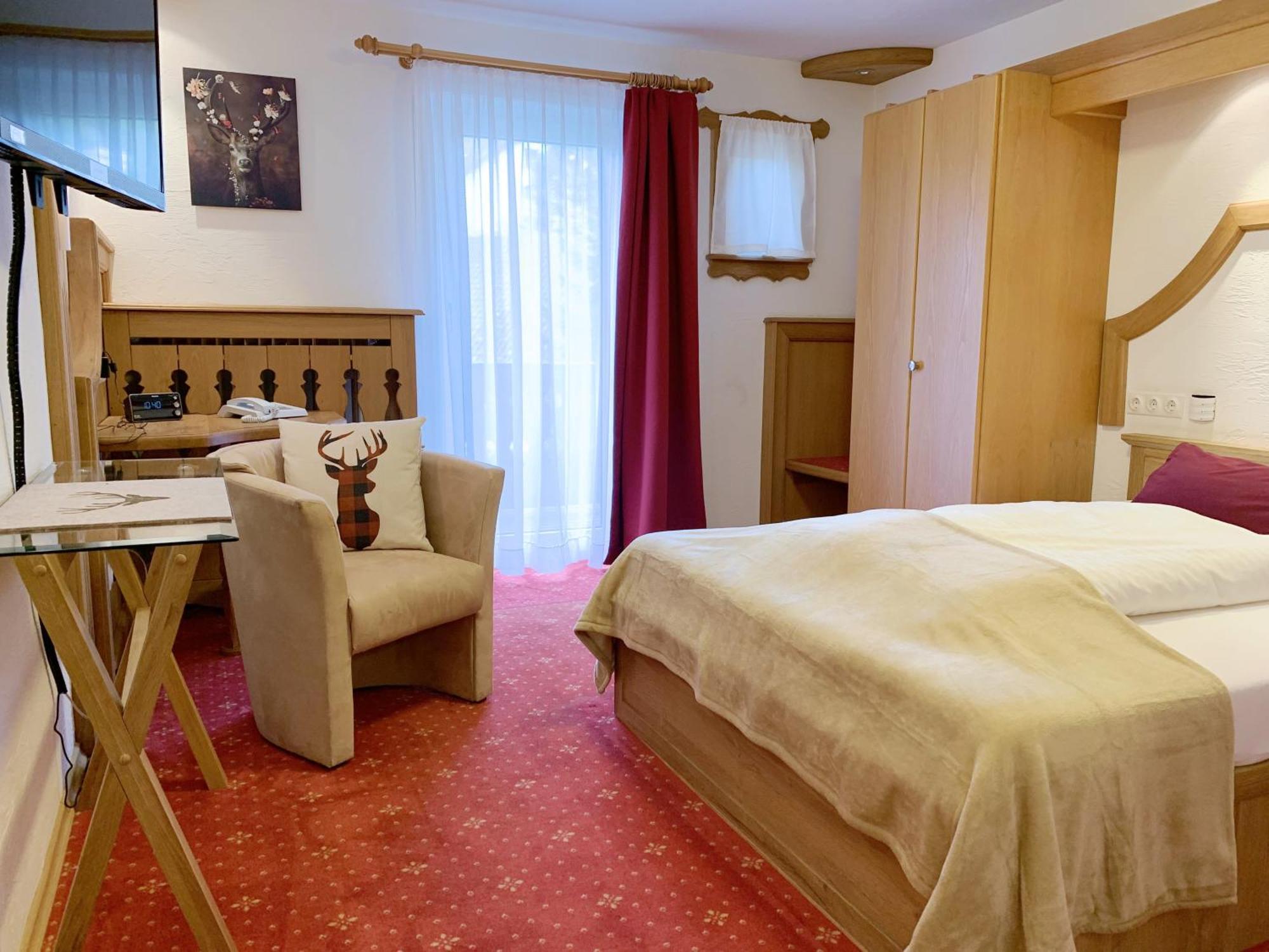 Landhotel Untere Kapfenhardter Muehle Unterreichenbach Екстериор снимка